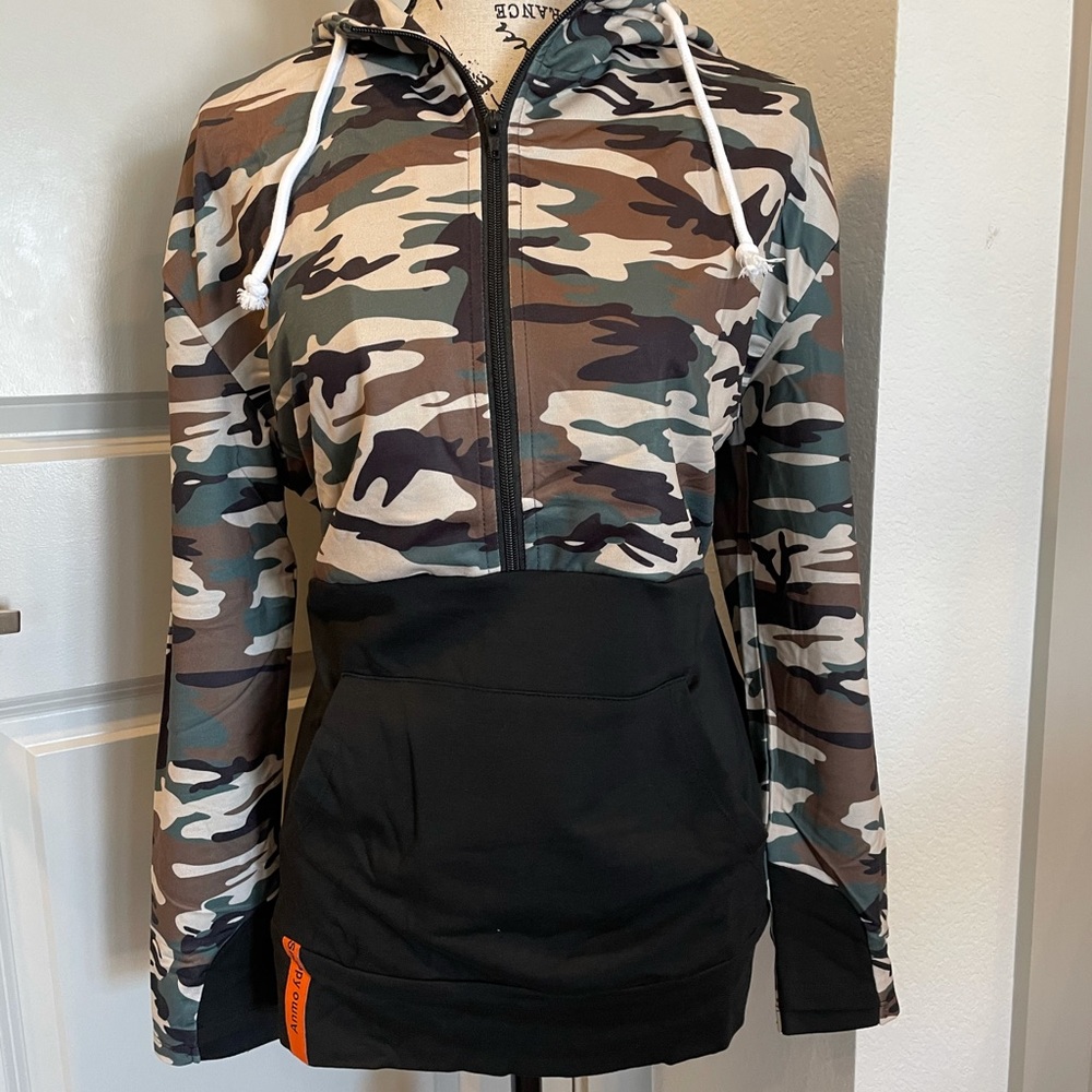 Camo 1/2 Zip Hoodie